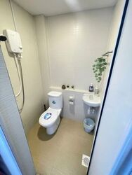 Gold Coast Condo (D5), Condominium #553640481